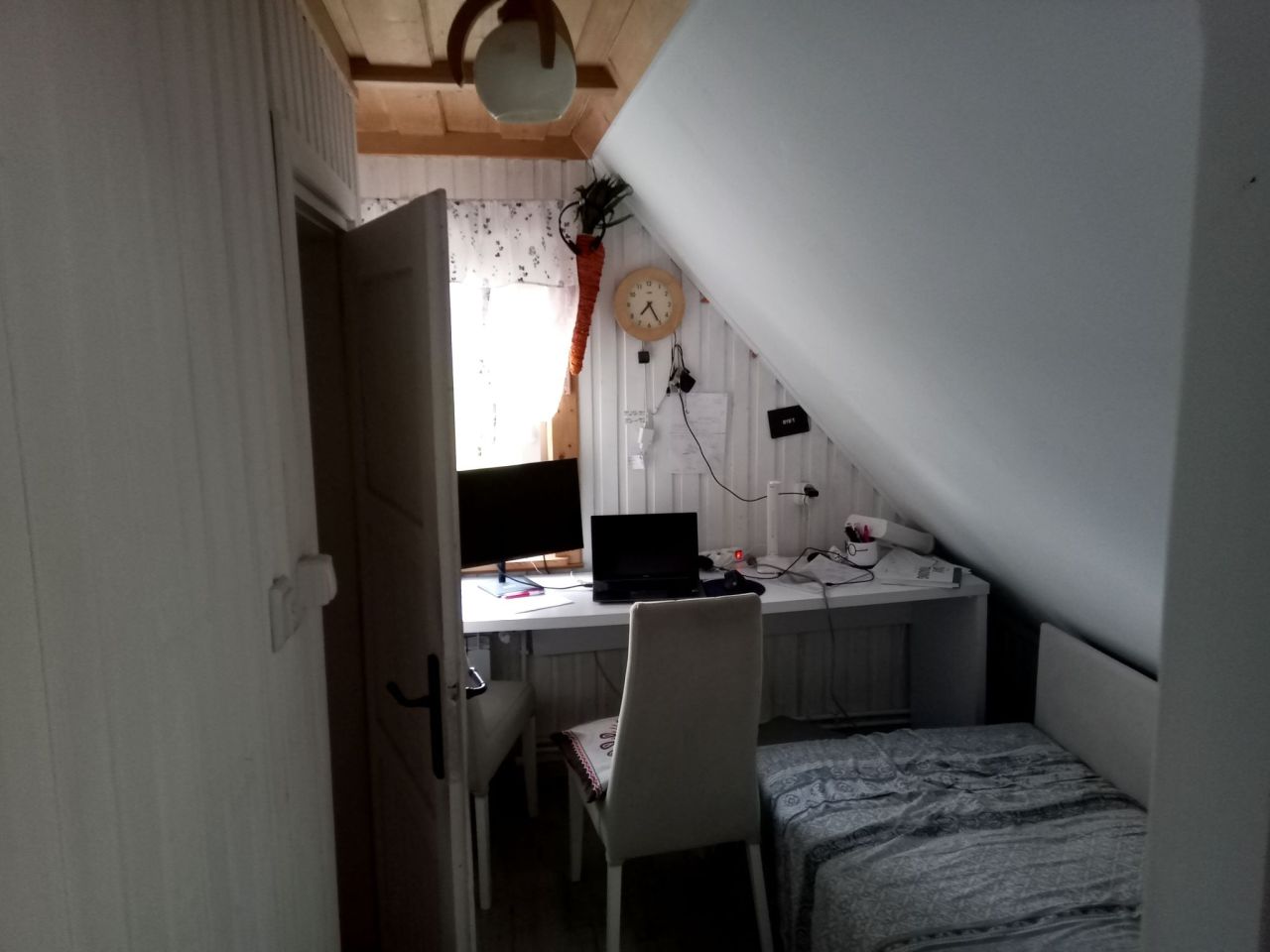 dom wolnostojący, 3 pokoje Ciche. Zdjęcie 16