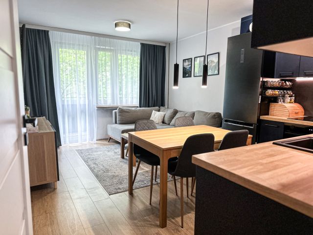 Mieszkanie 4-pokojowe Poznań Łazarz, ul. Marcelińska. Zdjęcie 1