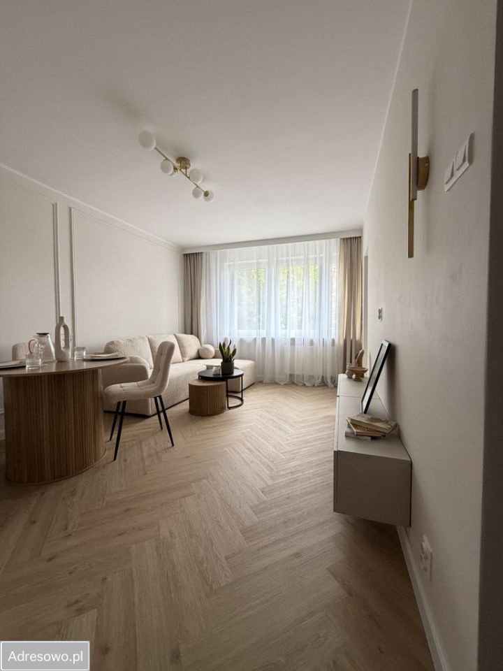 Mieszkanie 1-pokojowe Poznań Stare Miasto, os. Pod Lipami. Zdjęcie 2