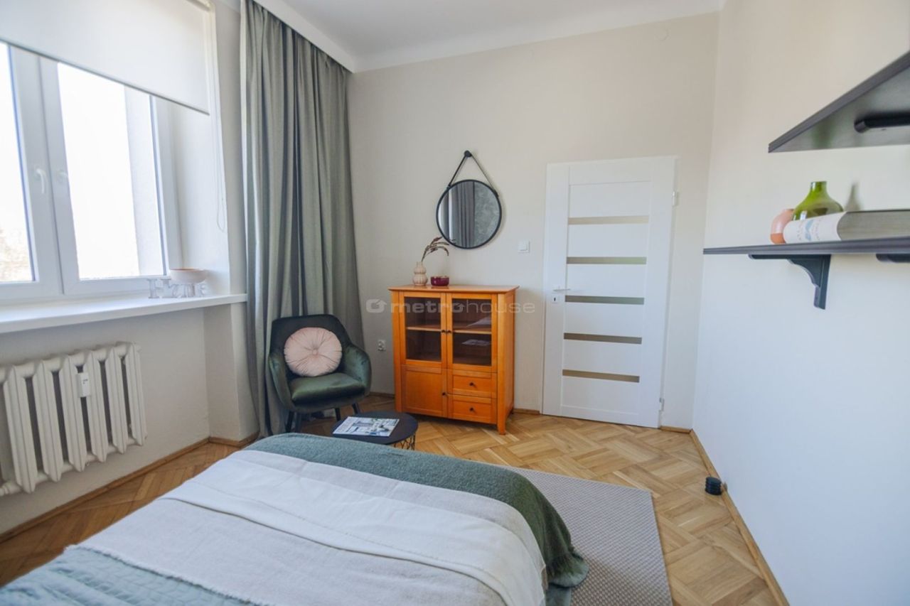 Mieszkanie 4-pokojowe Nowy Dwór Mazowiecki, ul. Sportowa. Zdjęcie 2