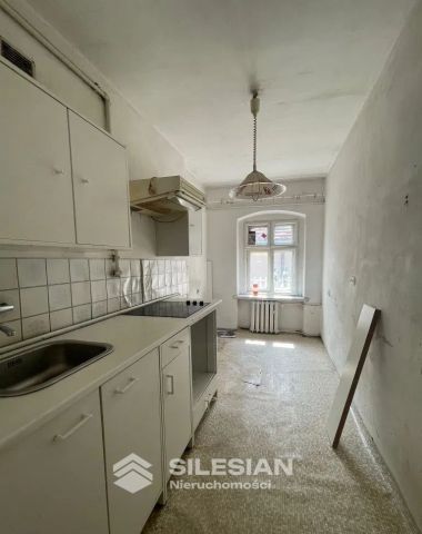 Mieszkanie 3-pokojowe Dzierżoniów, rynek Rynek. Zdjęcie 3