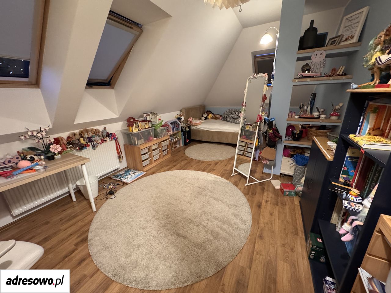dom wolnostojący, 5 pokoi Chylice, ul. Alpejska. Zdjęcie 15