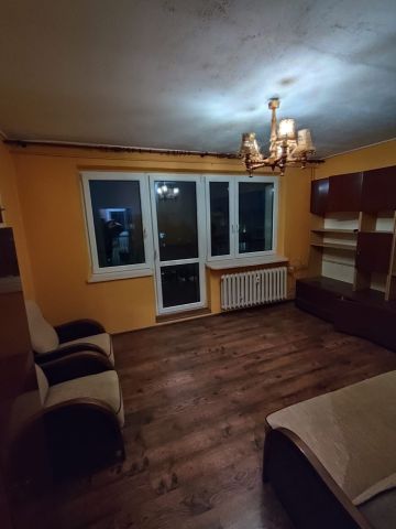 Mieszkanie 3-pokojowe Aleksandrów Łódzki, ul. gen. Władysława Sikorskiego. Zdjęcie 1