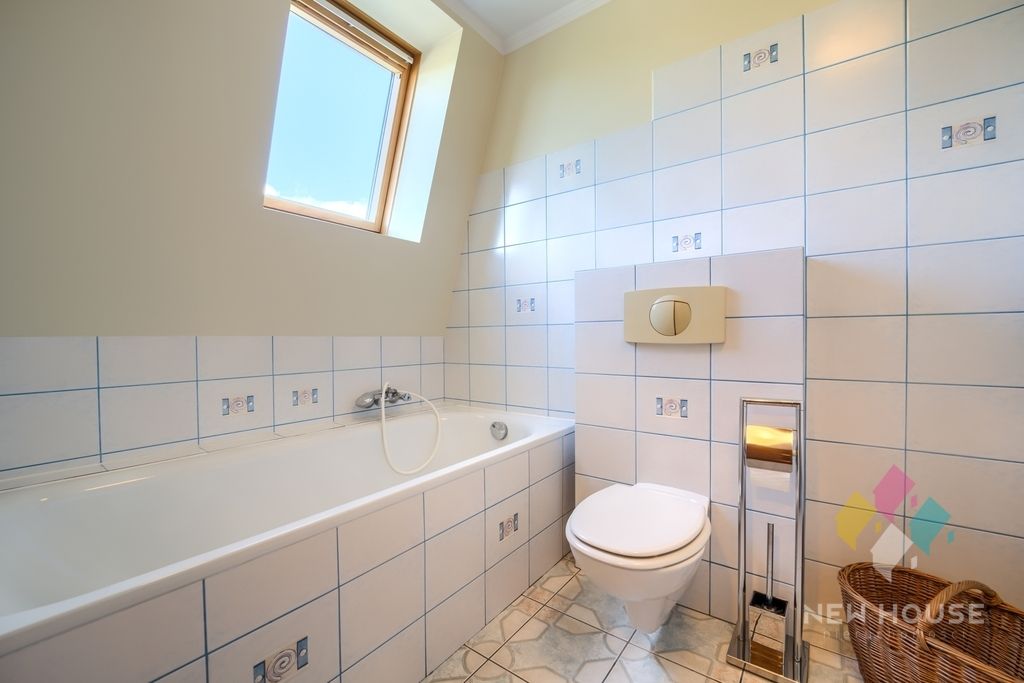 dom szeregowy, 6 pokoi Mikołajki, pl. Handlowy. Zdjęcie 9