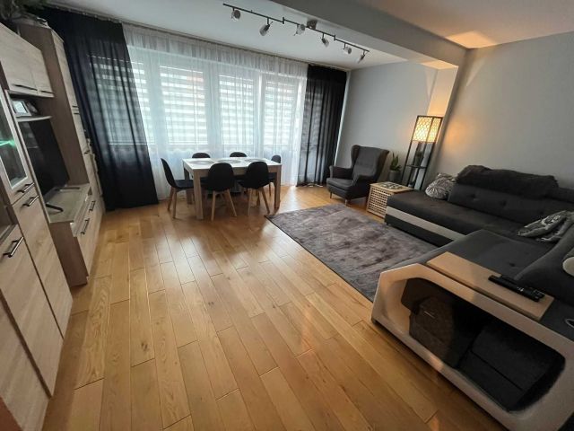 Mieszkanie 3-pokojowe Myślenice, os. Tysiąclecia. Zdjęcie 1