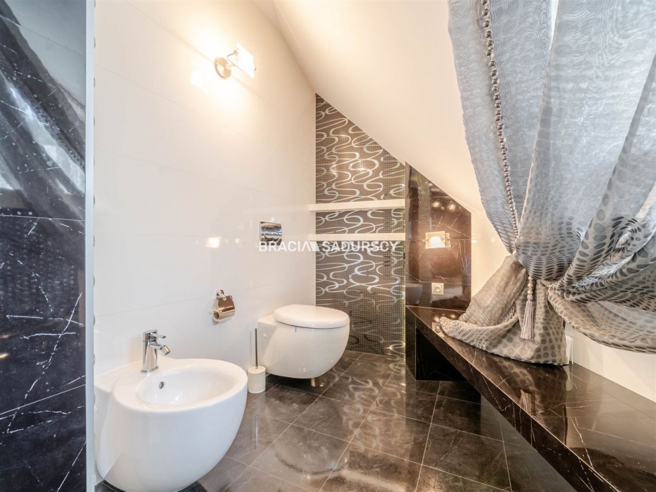 dom wolnostojący, 5 pokoi Myślenice Zarabie, ul. Bukowa. Zdjęcie 36