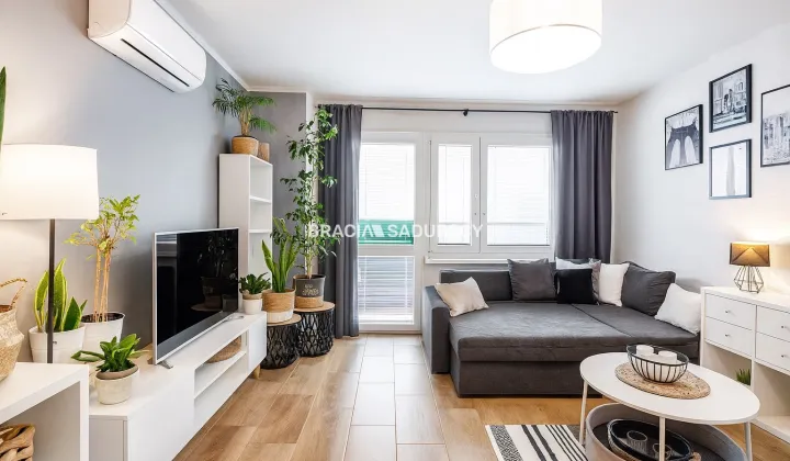 Mieszkanie 2-pokojowe Kraków Czyżyny, os. Dywizjonu 303