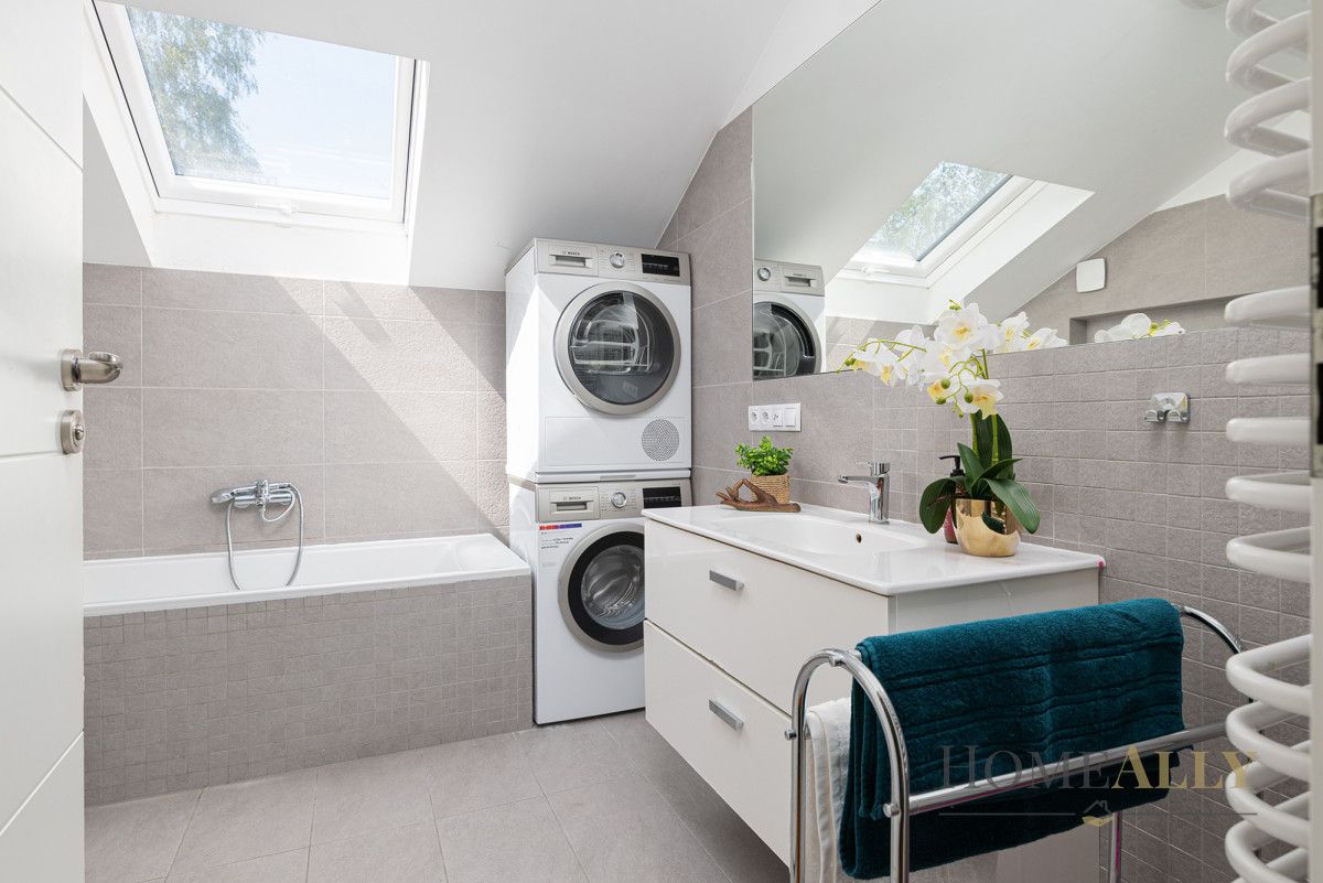 dom wolnostojący, 6 pokoi Augustówek. Zdjęcie 13