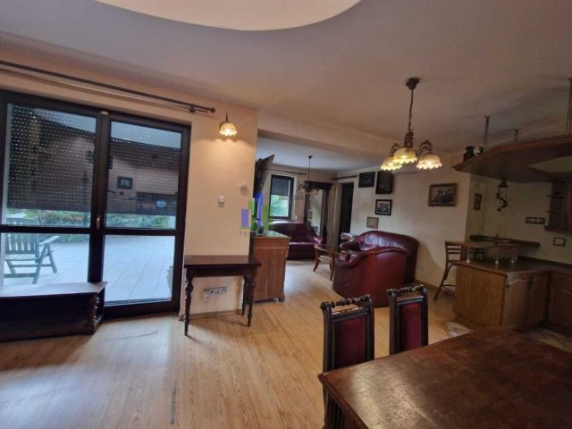 dom wolnostojący, 7 pokoi Kiełczów. Zdjęcie 2