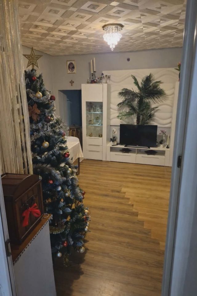 Mieszkanie 4-pokojowe Guzów. Zdjęcie 5