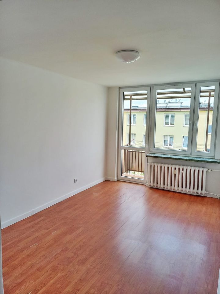 Mieszkanie 3-pokojowe Hrubieszów Śródmieście, ul. 3 Maja. Zdjęcie 2