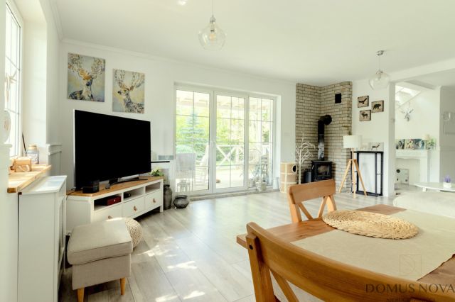 dom wolnostojący, 5 pokoi Dąbrowa Chotomowska, ul. Czeremchowa. Zdjęcie 6