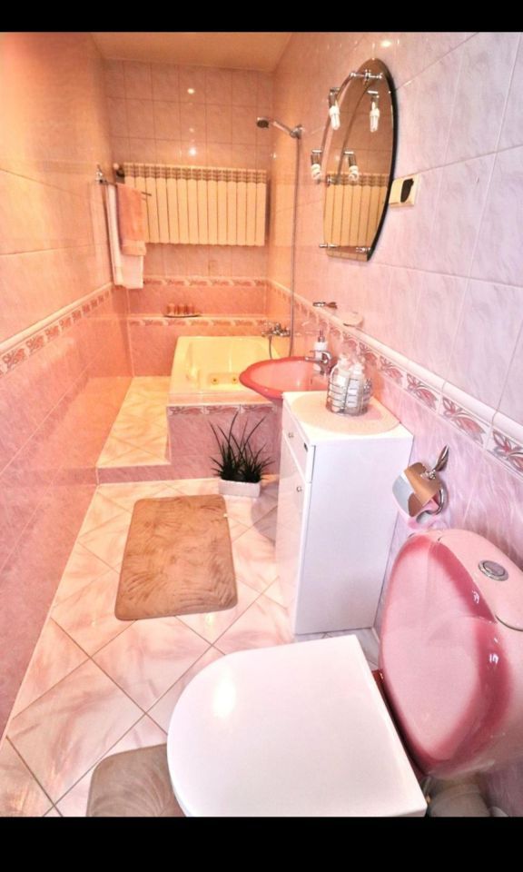 dom wolnostojący, 7 pokoi Chronów. Zdjęcie 7