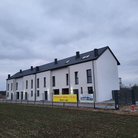 dom szeregowy, 5 pokoi Warszawice. Zdjęcie 1