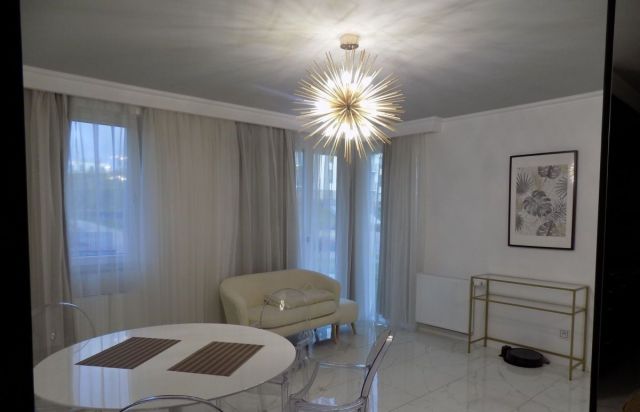 Mieszkanie 3-pokojowe Gdańsk Jasień. Zdjęcie 1