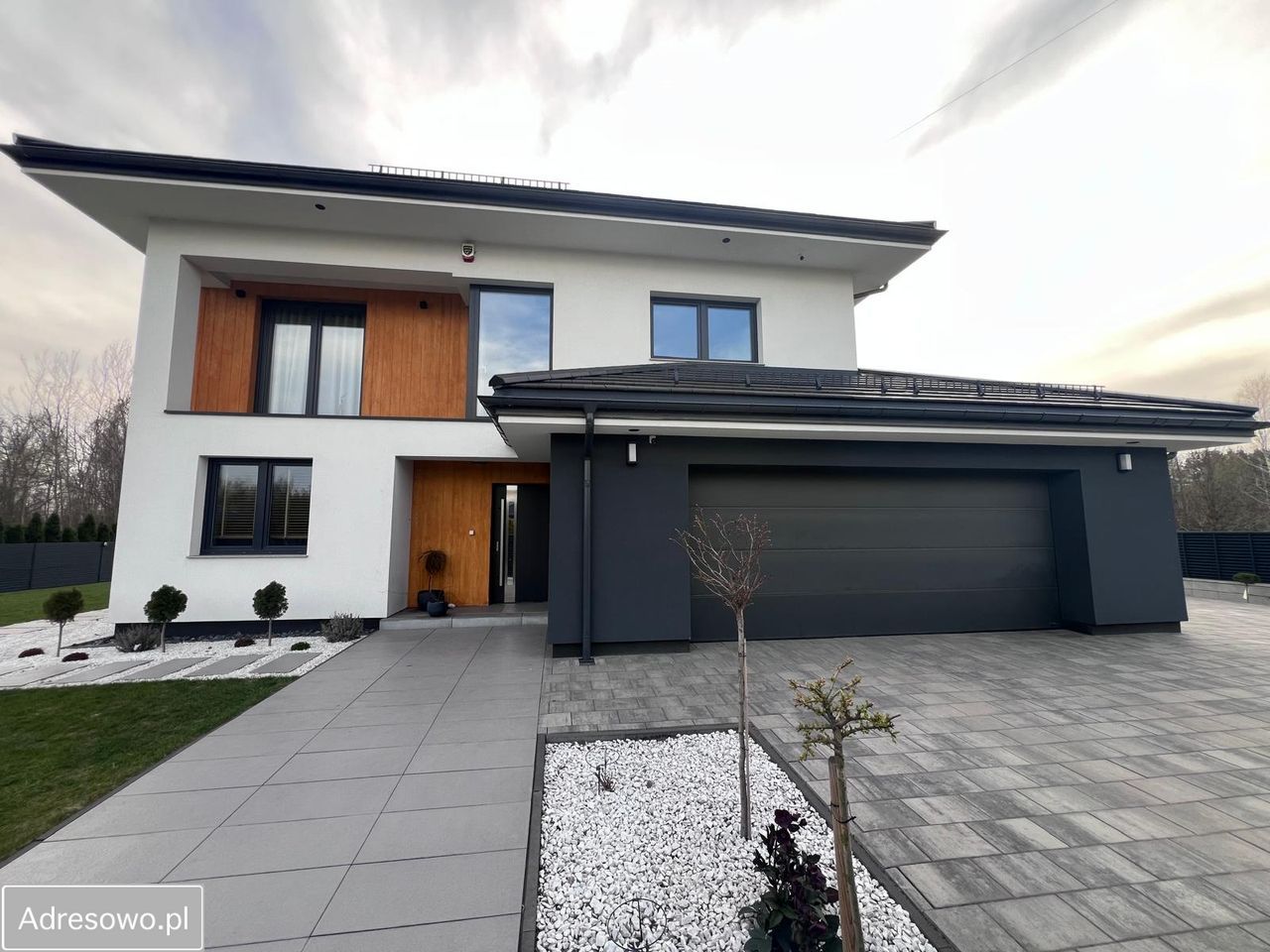 dom wolnostojący, 4 pokoje Dębe Wielkie, ul. Turkusowa. Zdjęcie 1