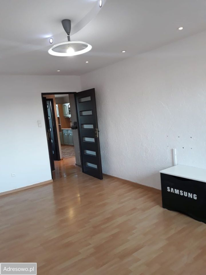 Mieszkanie 2-pokojowe Krapkowice, os. XXX-lecia. Zdjęcie 4