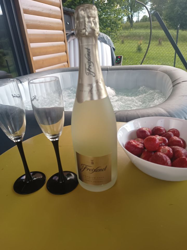 dom wolnostojący, 3 pokoje Las, Nieokreślona. Zdjęcie 5