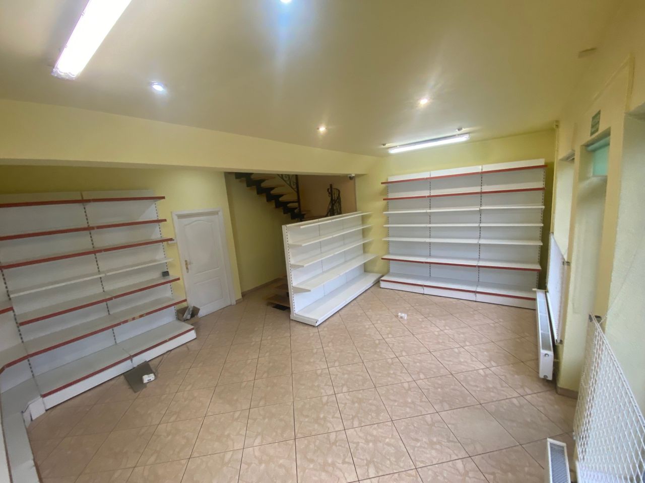 Lokal Węgierska Górka Zielona, os. XX-lecia II RP. Zdjęcie 4