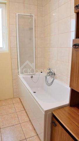 dom wolnostojący, 2 pokoje Kielce. Zdjęcie 14