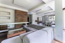 dom wolnostojący, 5 pokoi Chyby, ul. Jesionowa. Zdjęcie 4