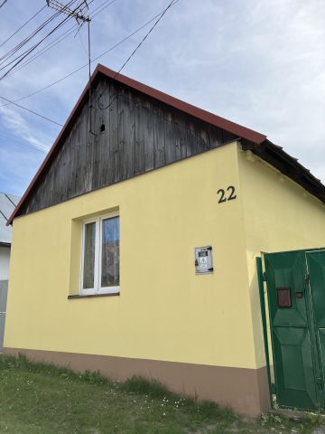 dom wolnostojący, 2 pokoje Radoszyce, ul. Majora Hubala. Zdjęcie 1
