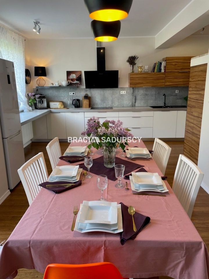 bliźniak, 5 pokoi Zerwana. Zdjęcie 4