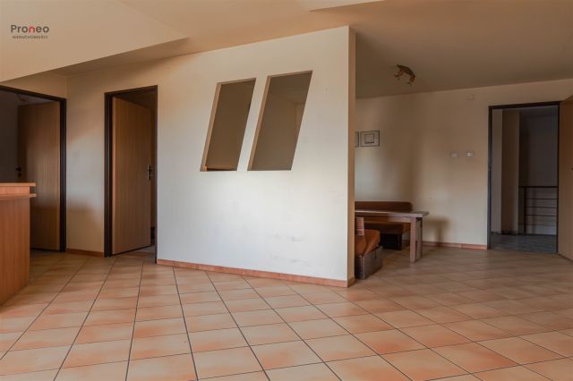 Lokal Ceków-Kolonia. Zdjęcie 18