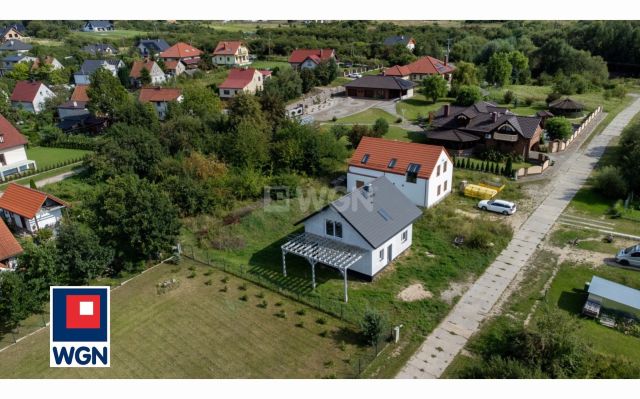 dom wolnostojący, 4 pokoje Tolkmicko, ul. Pogodna. Zdjęcie 9