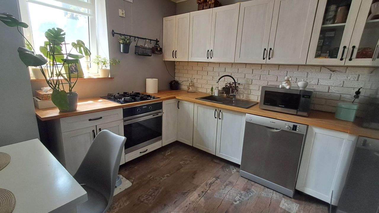 Mieszkanie 3-pokojowe Wiechlice. Zdjęcie 8