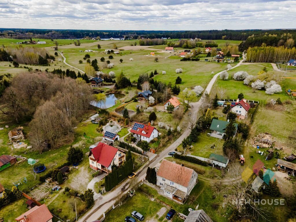 dom wolnostojący, 4 pokoje Borowe. Zdjęcie 33