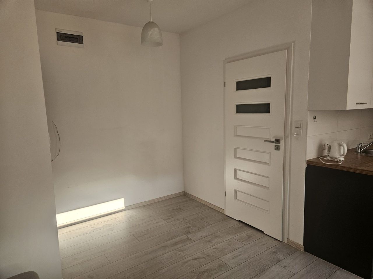 Mieszkanie 1-pokojowe Babice Nowe. Zdjęcie 6