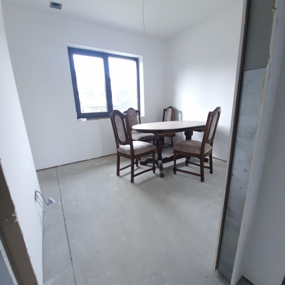 dom wolnostojący, 3 pokoje Feliksów. Zdjęcie 8