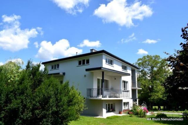 dom wolnostojący, 8 pokoi Krosno. Zdjęcie 7