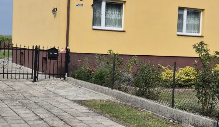 dom wolnostojący, 5 pokoi Pakość, Rybitwy 76