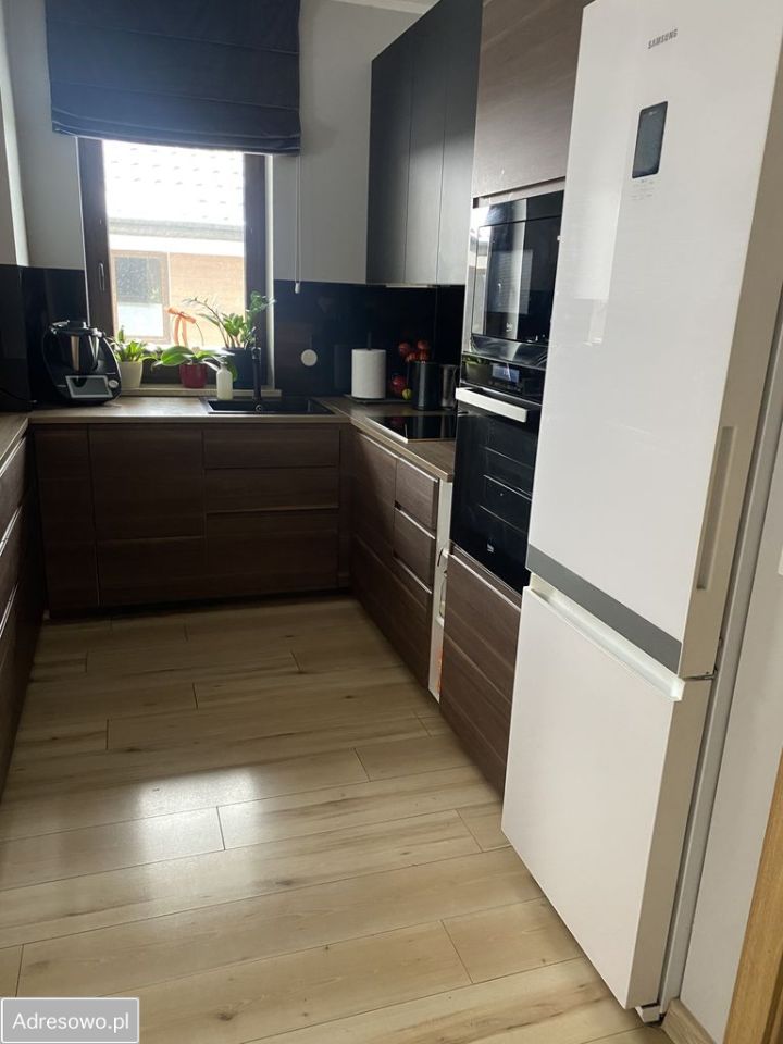 Mieszkanie 5-pokojowe Śledziejowice. Zdjęcie 13