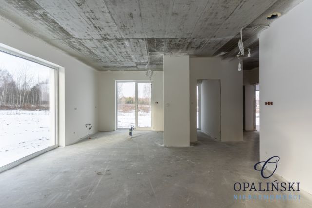 dom wolnostojący, 4 pokoje Brzóza Królewska. Zdjęcie 2