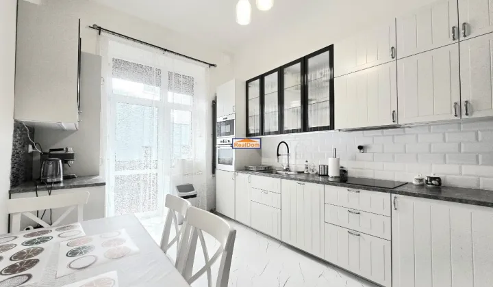 Mieszkanie 4-pokojowe Kraków Stare Miasto, ul. Szlak