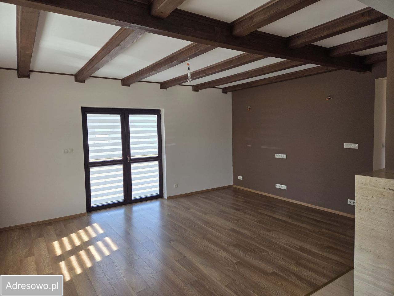 dom wolnostojący, 4 pokoje Ustrobna. Zdjęcie 5