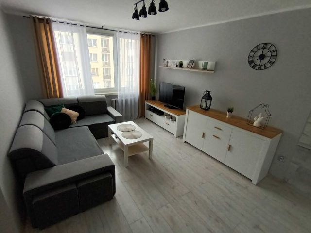 Mieszkanie 3-pokojowe Chorzów, ul. Beskidzka. Zdjęcie 1