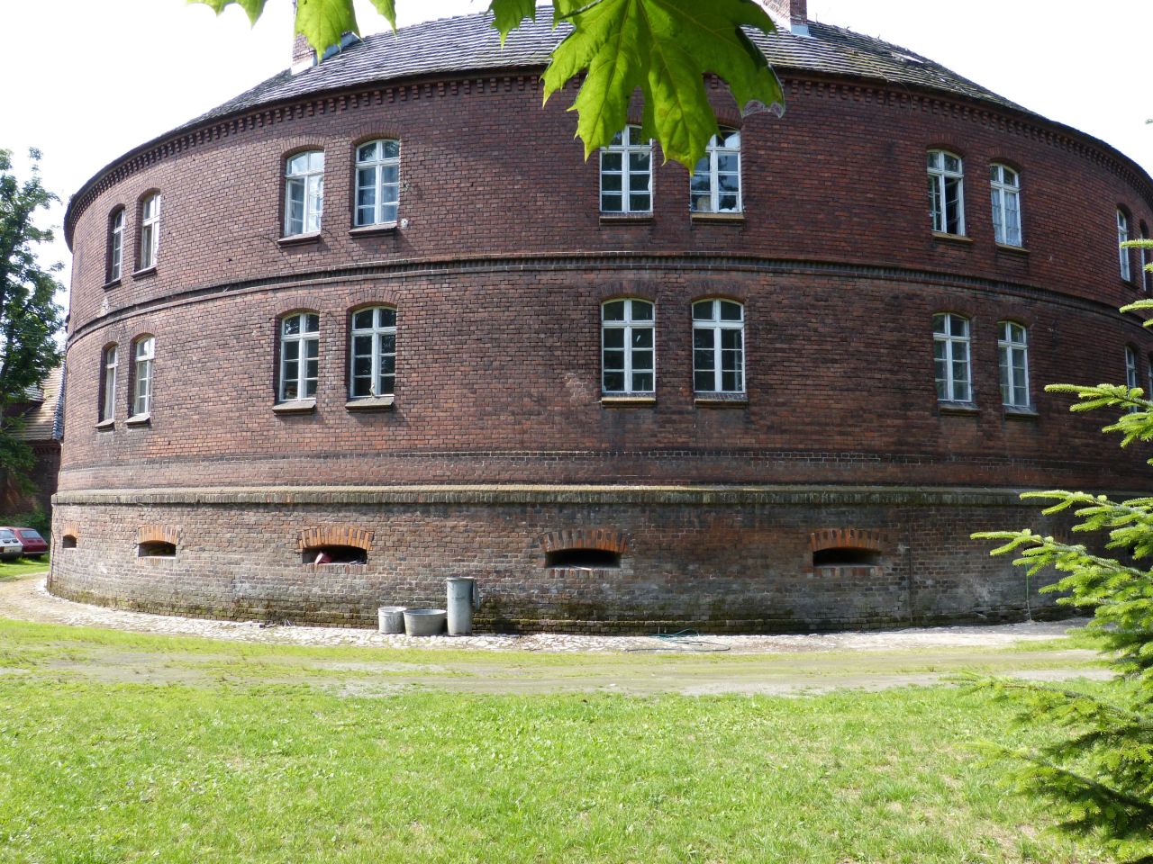 dom wolnostojący, 18 pokoi Kędzierzyn-Koźle Koźle, ul. Wyspa. Zdjęcie 15