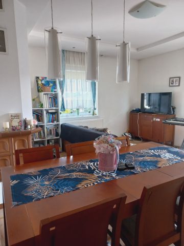 Mieszkanie 4-pokojowe Rumia Centrum, ul. Marynarska. Zdjęcie 1