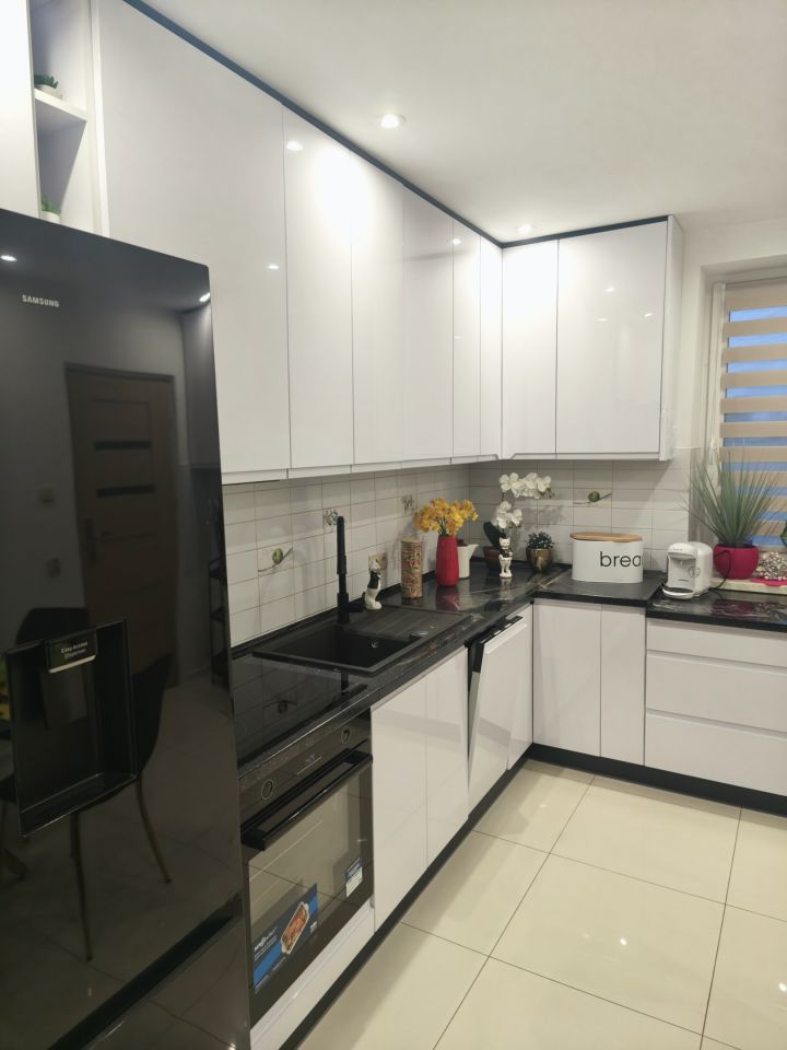 dom wolnostojący, 2 pokoje Rzędzianowice. Zdjęcie 6