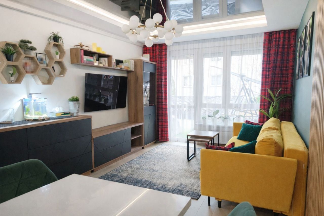 Mieszkanie 3-pokojowe Piaseczno. Zdjęcie 1