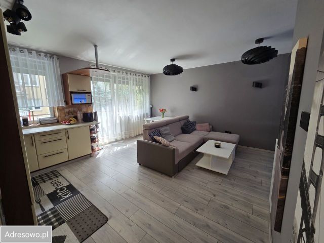 Mieszkanie 2-pokojowe Piaseczno, ul. Pelikanów. Zdjęcie 1