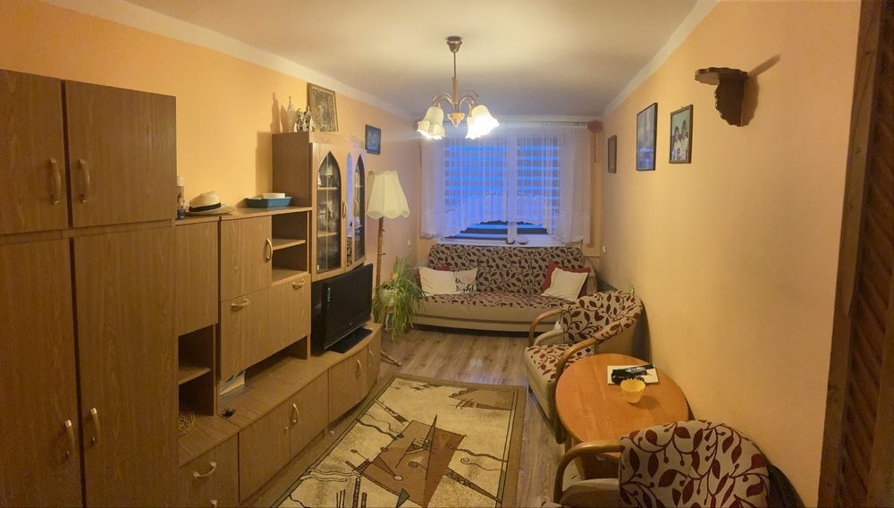 Mieszkanie 3-pokojowe Łabędnik. Zdjęcie 1