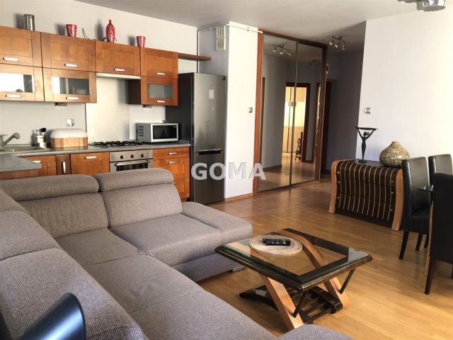 Mieszkanie 3-pokojowe Warszawa Wesoła. Zdjęcie 2