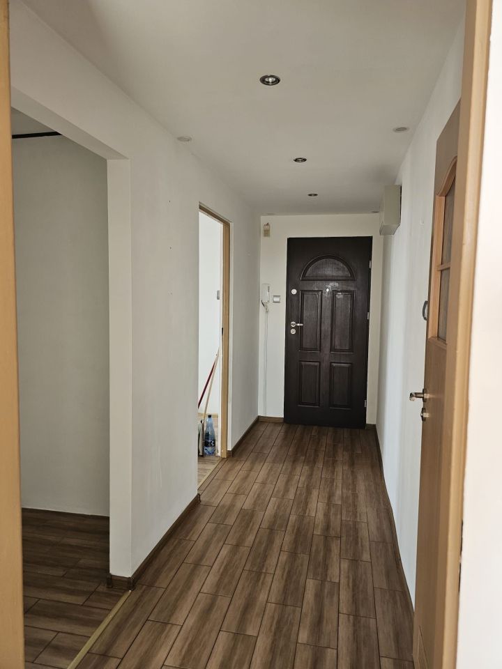 Mieszkanie 3-pokojowe Knurów. Zdjęcie 3