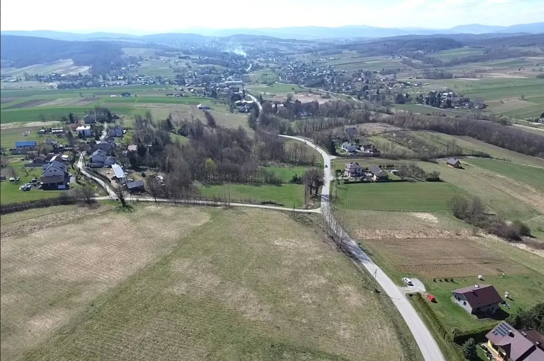 Działka budowlana Podniebyle. Zdjęcie 4