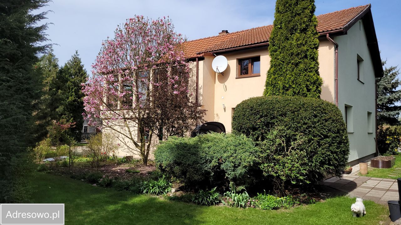 dom wolnostojący, 5 pokoi Siekierczyn